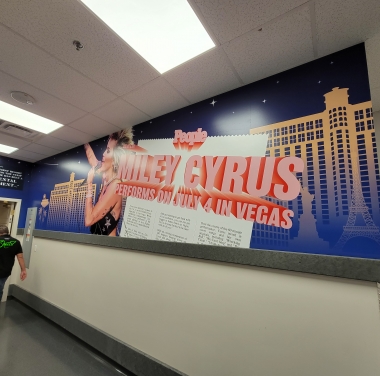 Casino-wall-wraps-venue-branding-resorts-world